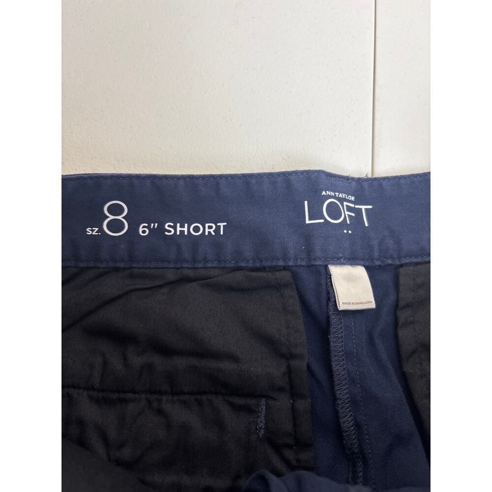 LOFT Navy Shorts Size 8 6” Inseam Mid Rise Classic Cotton Summer - Picture 3 of 6